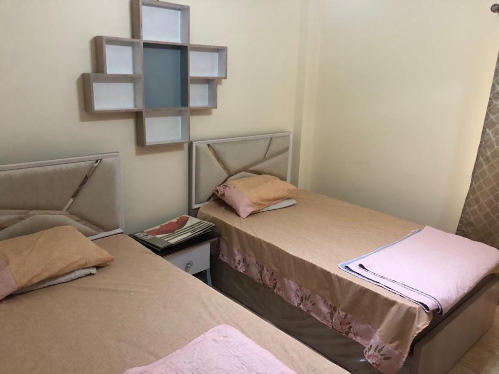 2 Bed Garden Flat - Alrehab , Cairo-200 Meters From Alrehab Mall 2 *